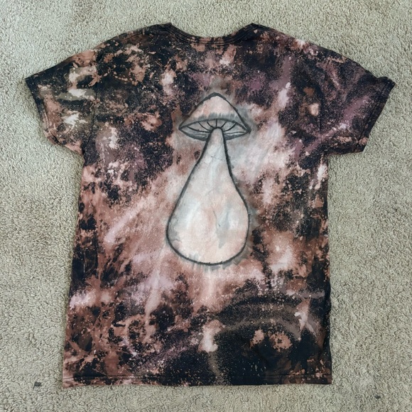 Black Tie Dye Mushroom Shirt - Picture 2 of 6
